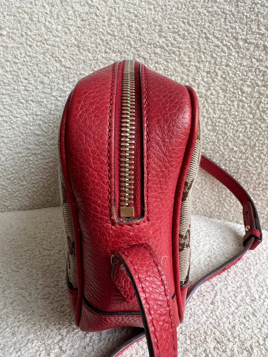 Gucci Bree GG Canvas Red Small Messenger Bag