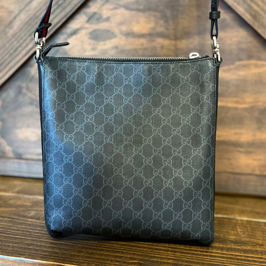 GUCCI Black GG Supreme Monogram Canvas Crossbody Bag