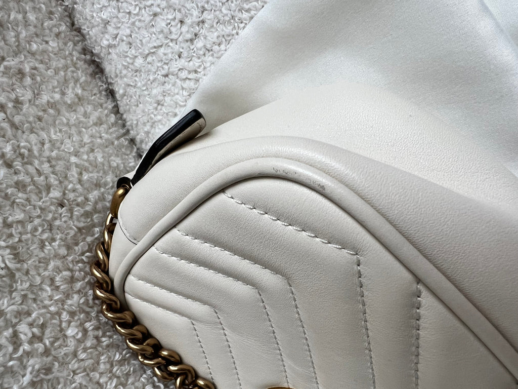Gucci GG White Marmont Mini Shoulder Bag (RRP £1,360)