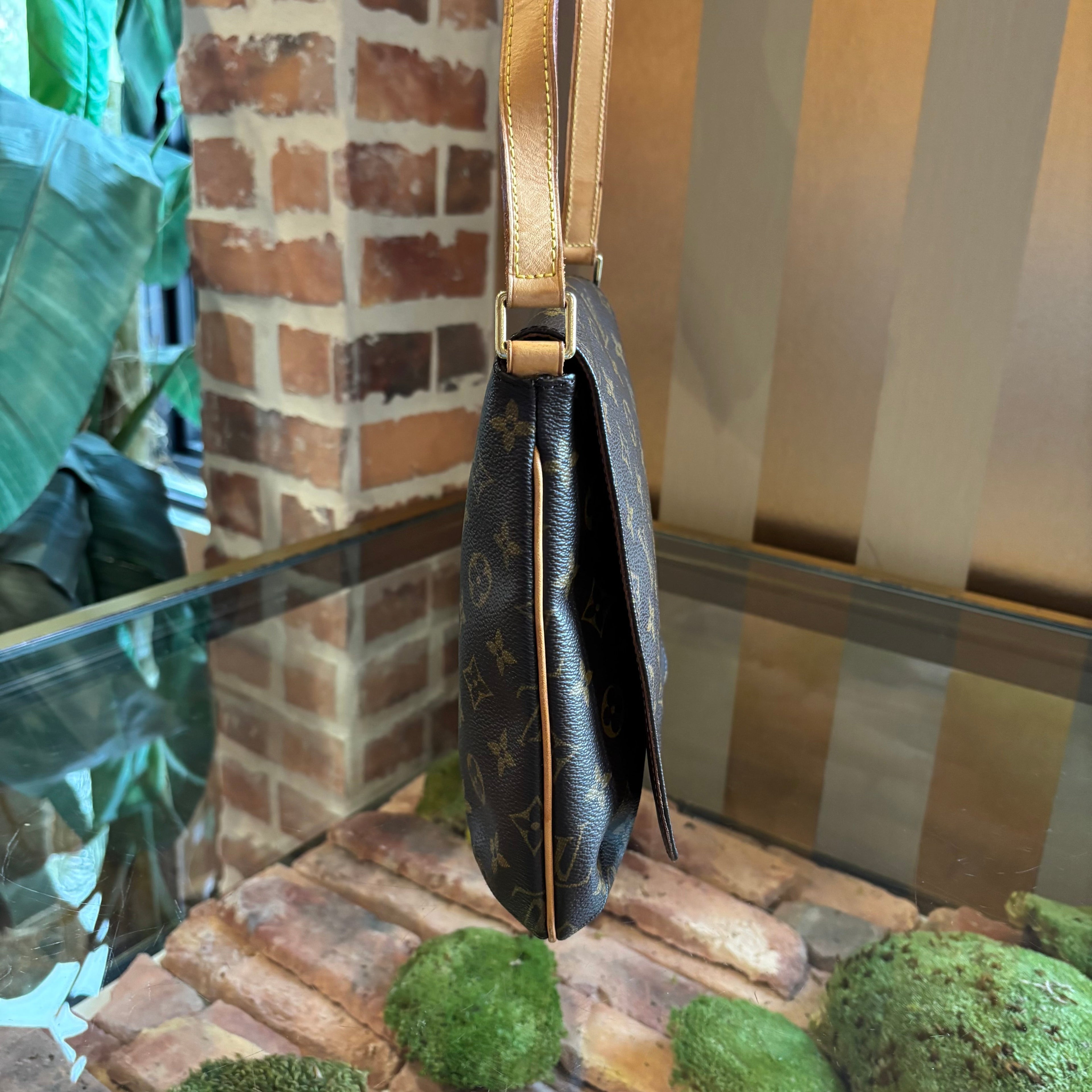 LOUIS VUITTON Musette Salsa PM Shoulder Bag