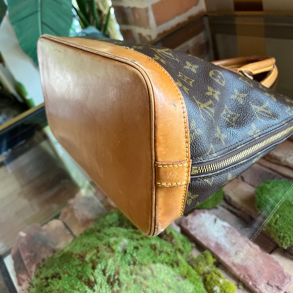 LOUIS VUITTON Vintage Alma PM Brown Monogram Canvas Top Handle