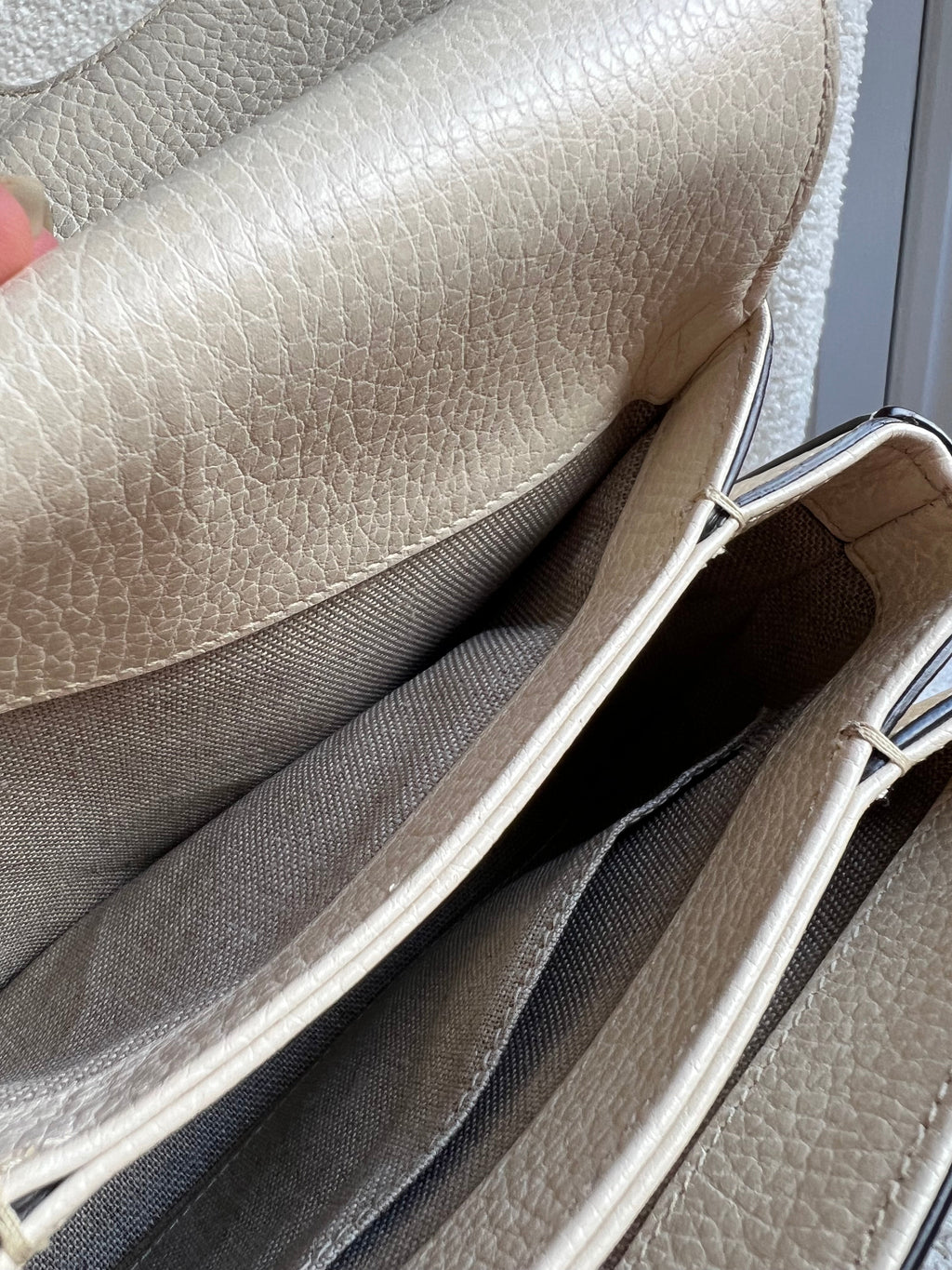 Gucci Interlocking GG Cream Mini Cross Body Bag