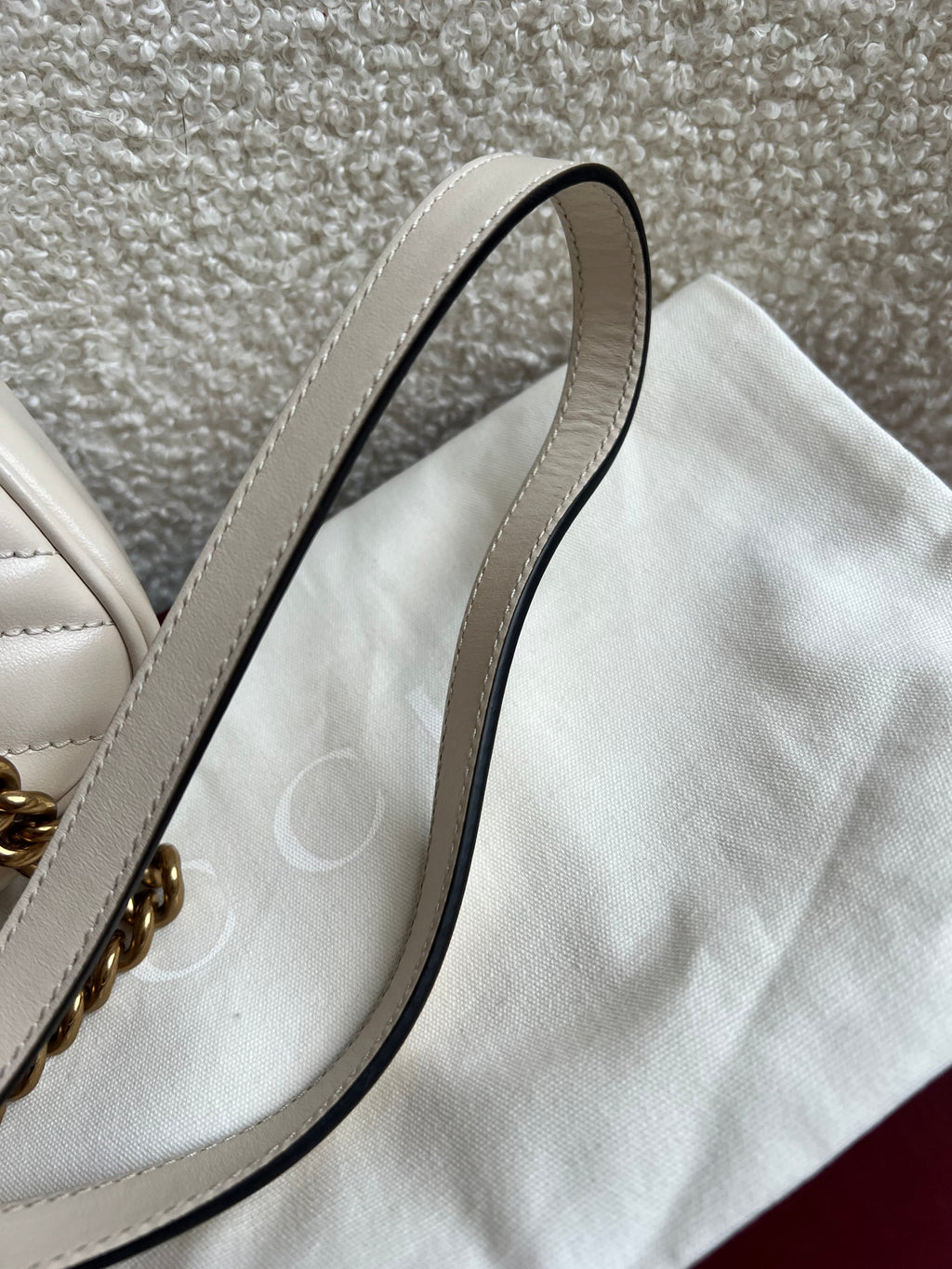 Gucci GG White Marmont Mini Shoulder Bag (RRP £1,890)