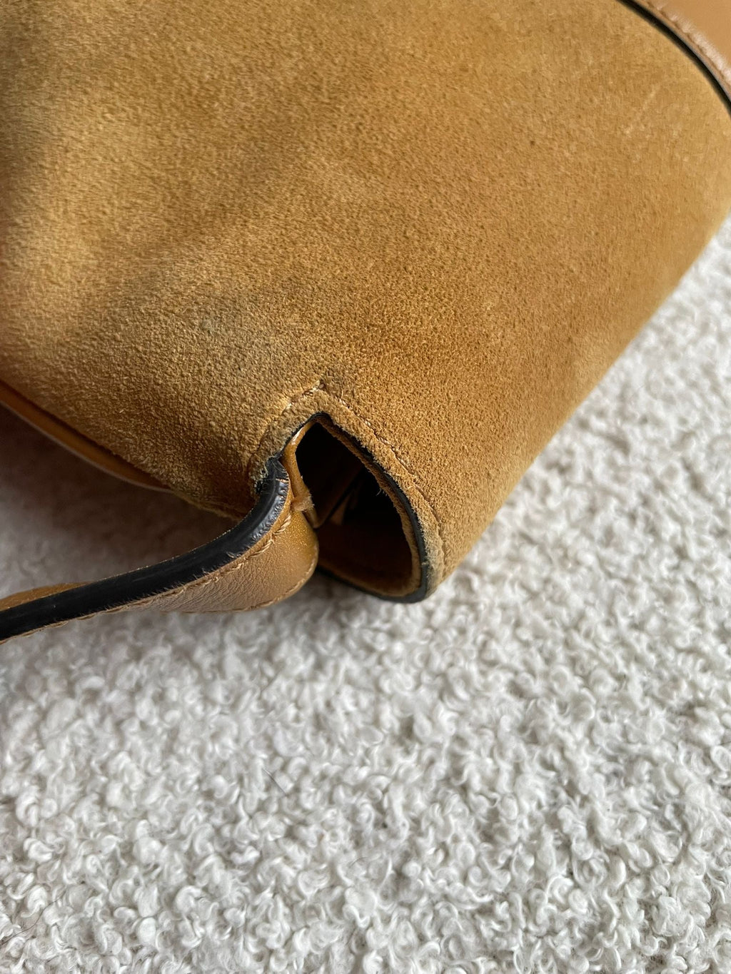 Gucci Arli Shoulder Bag