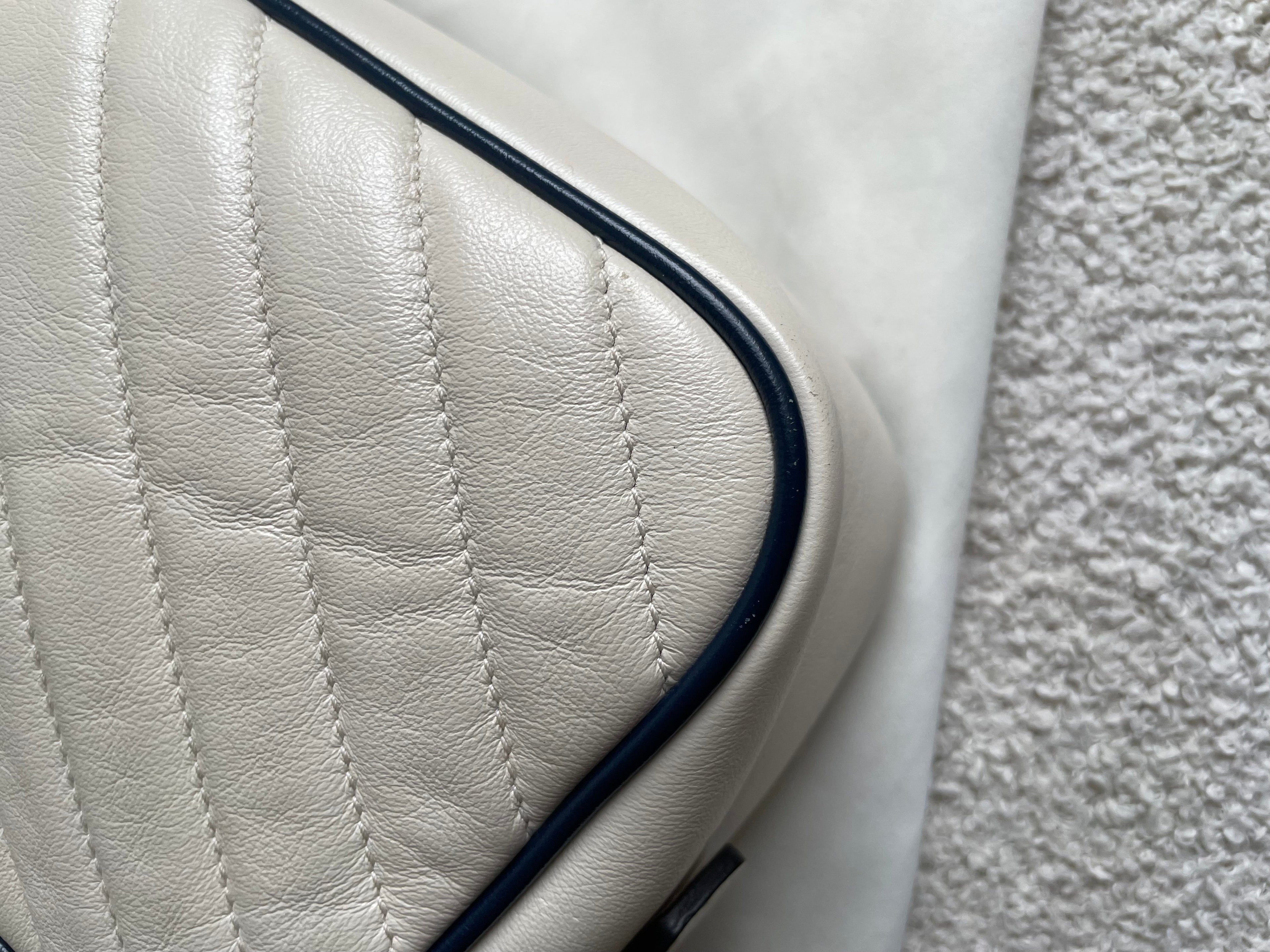 Gucci Torchon GG White Marmont Small Shoulder Bag