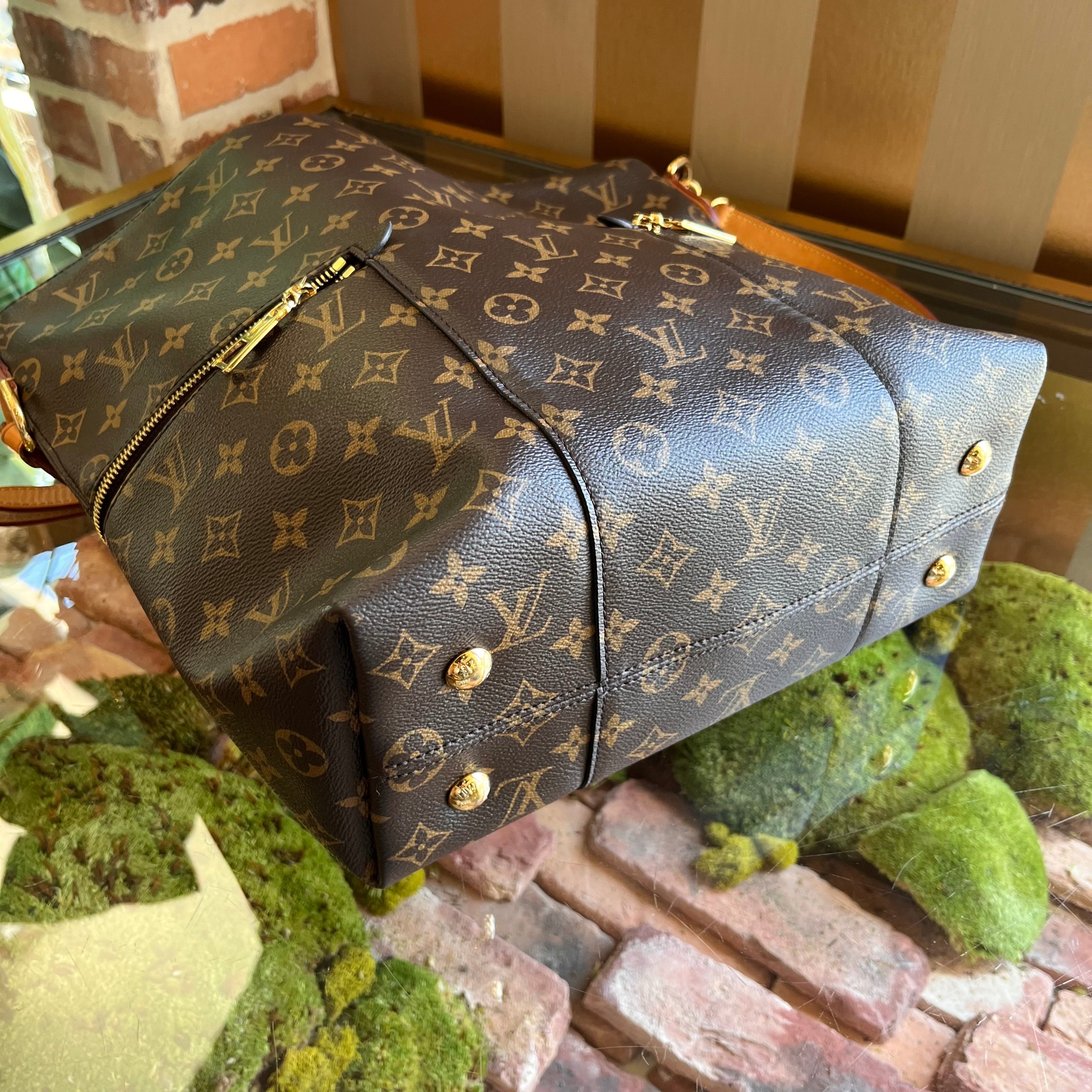 LOUIS VUITTON Melie Brown Monogram Hobo Canvas