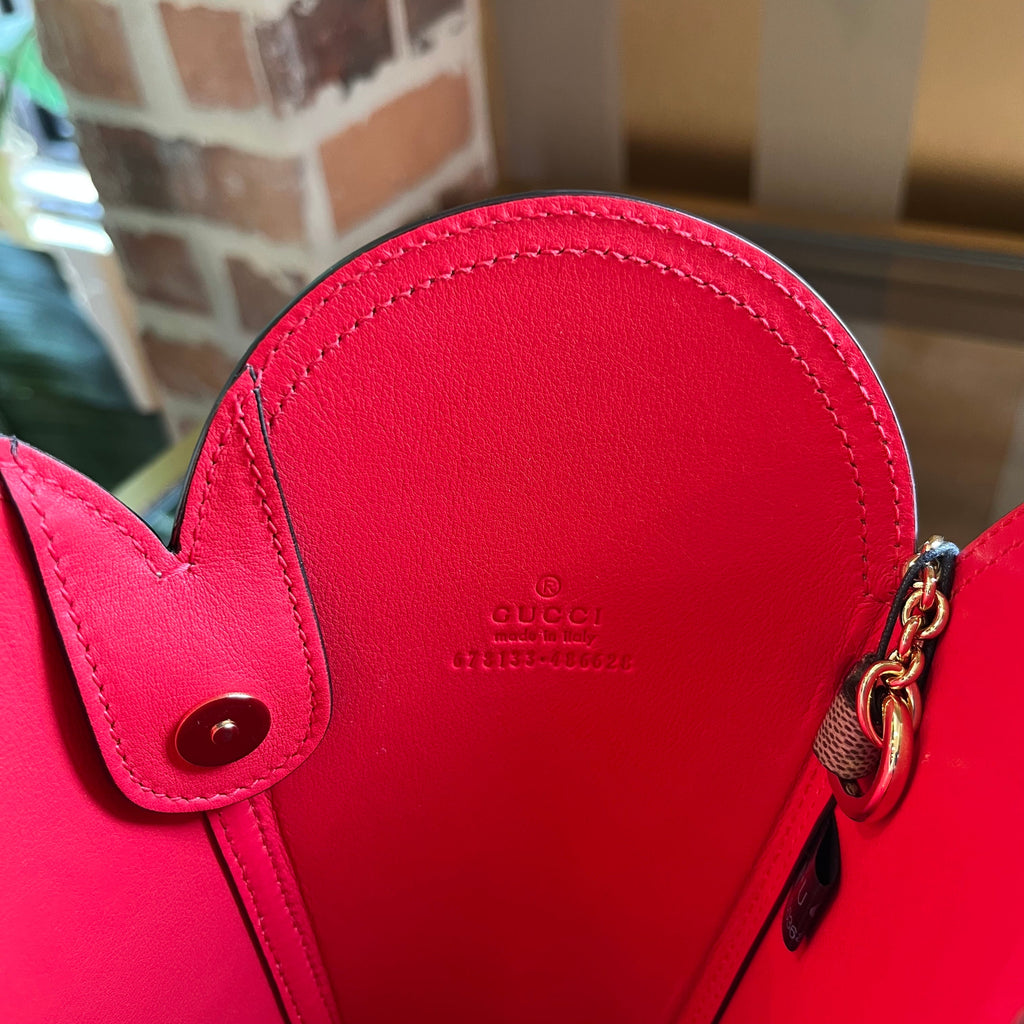 GUCCI Valentine's Day LOVE Heart Beige Ebony GG Coated Canvas Crossbody Bag
