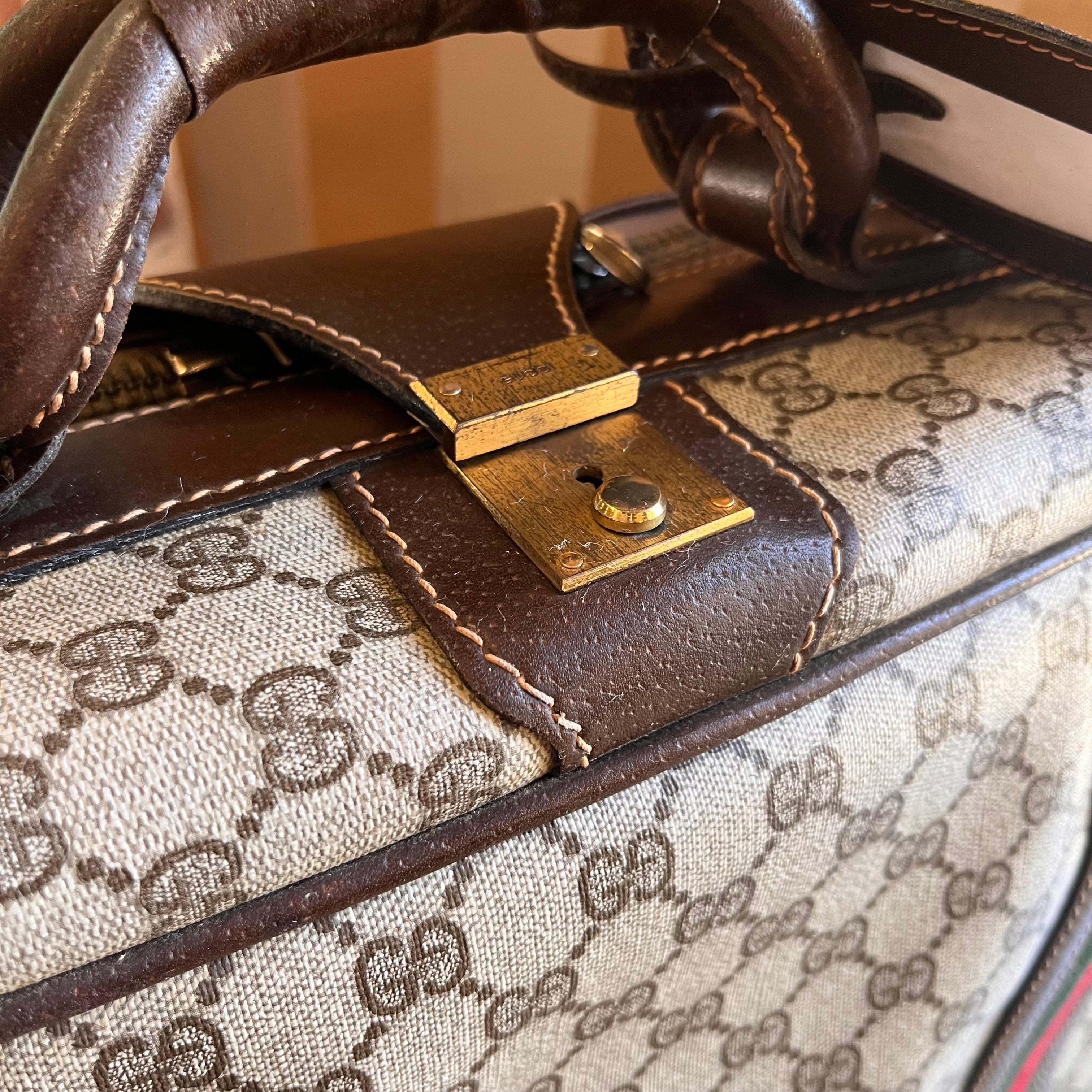 GUCCI Beige GG Supreme Canvas Vintage Suitcase