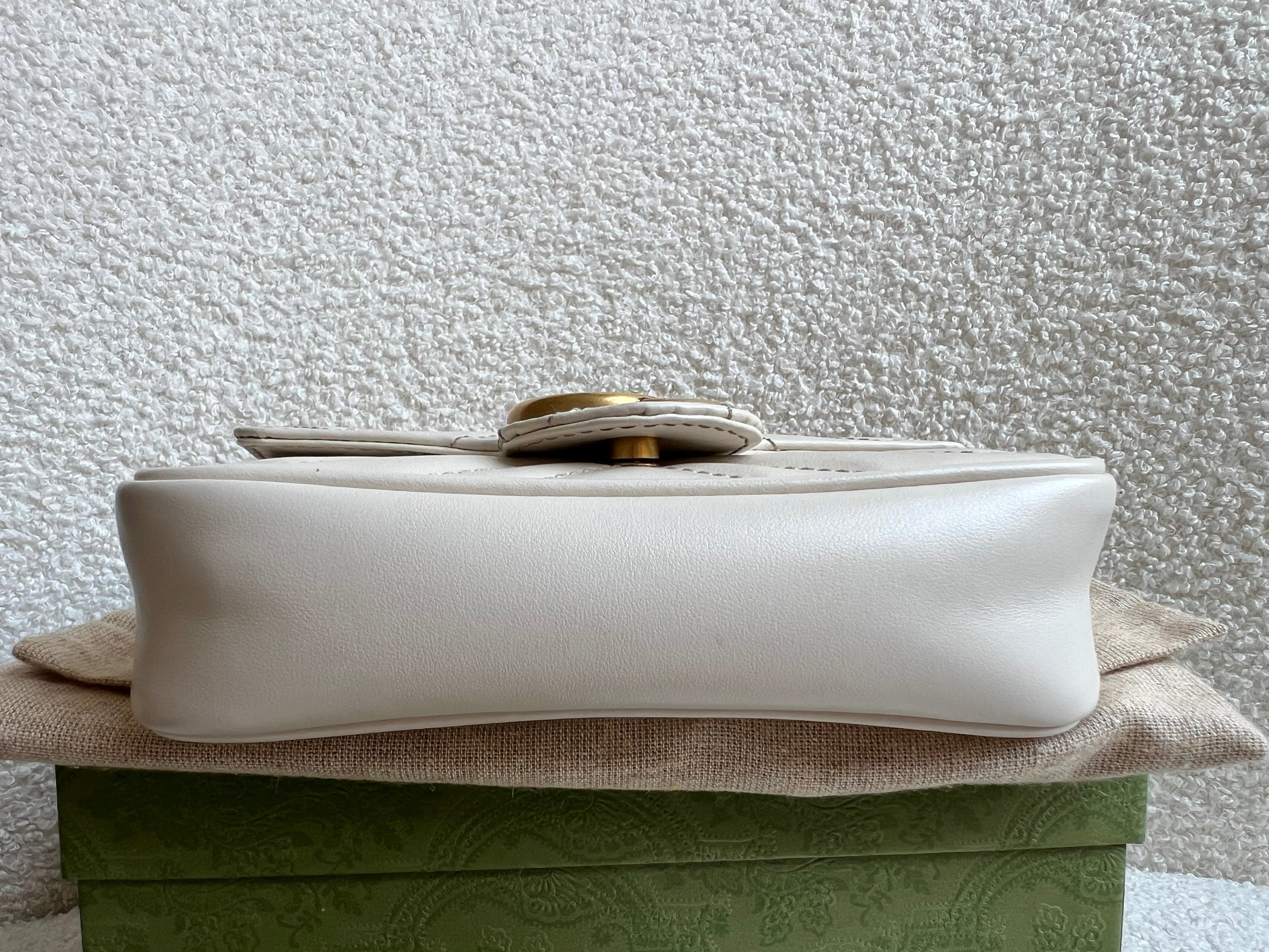 Gucci GG White Marmont Super Mini Shoulder Bag (RRP £985)