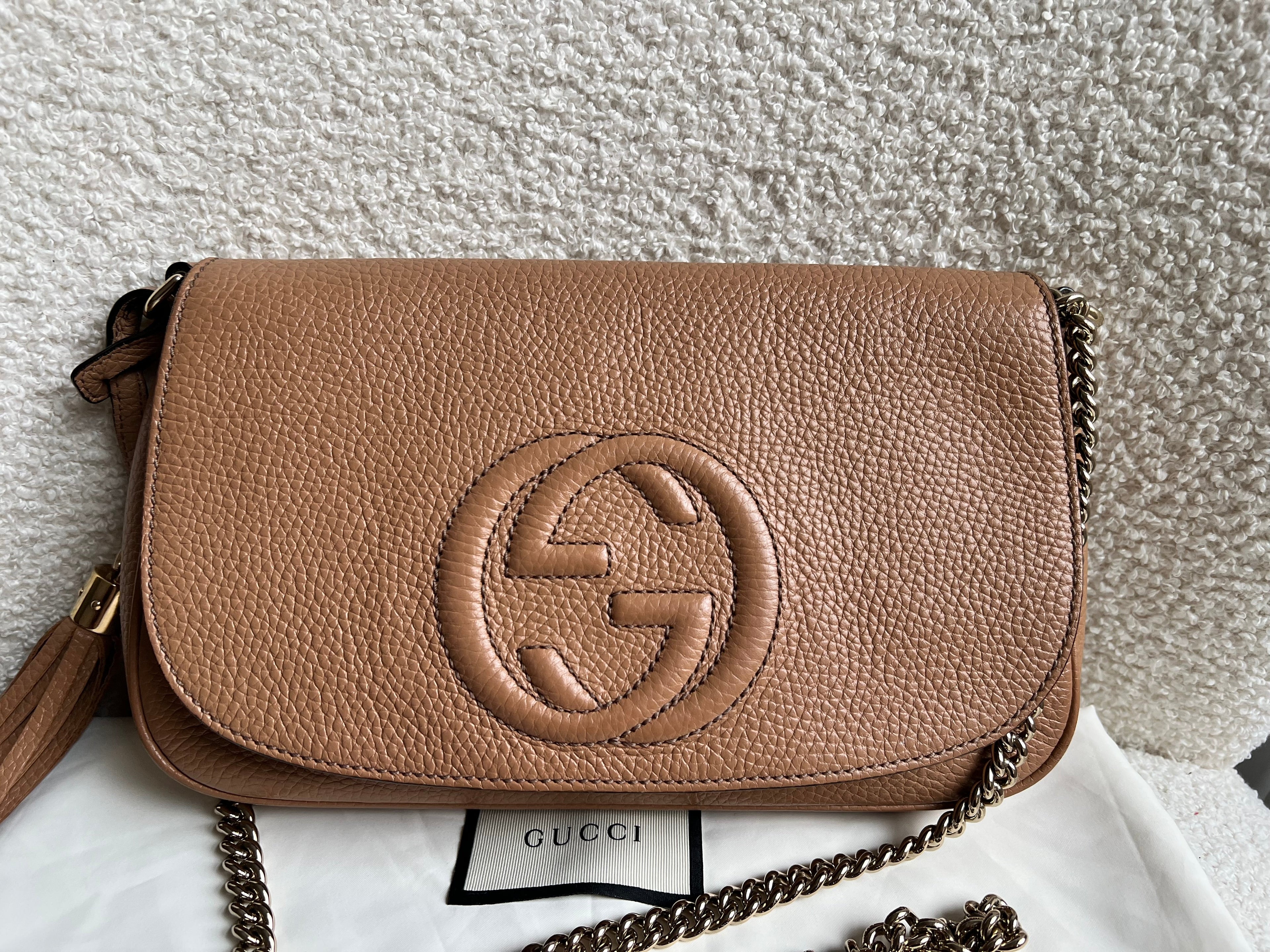 Gucci Beige Soho Chain Crossbody Flap Bag