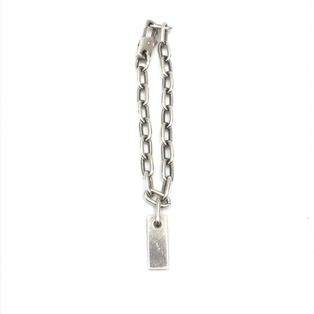Gucci Sterling Silver Logo Plate Chain Women's Bracelet (Pre-Owned)