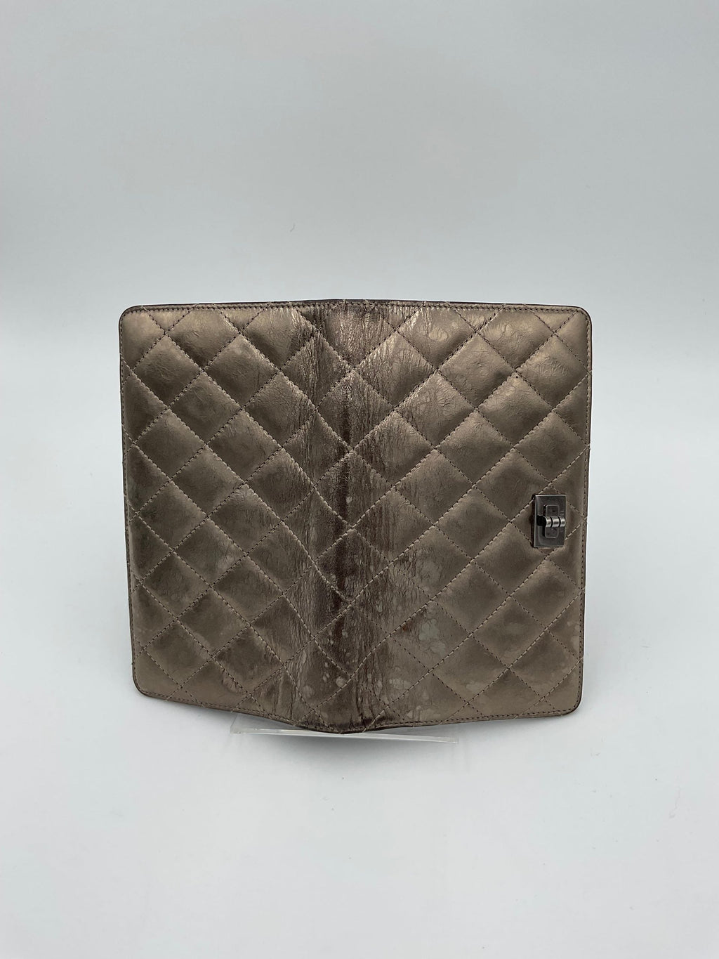 Chanel CHANEL Matèlassè Platinum Women's Wallet (Pre-Owned)