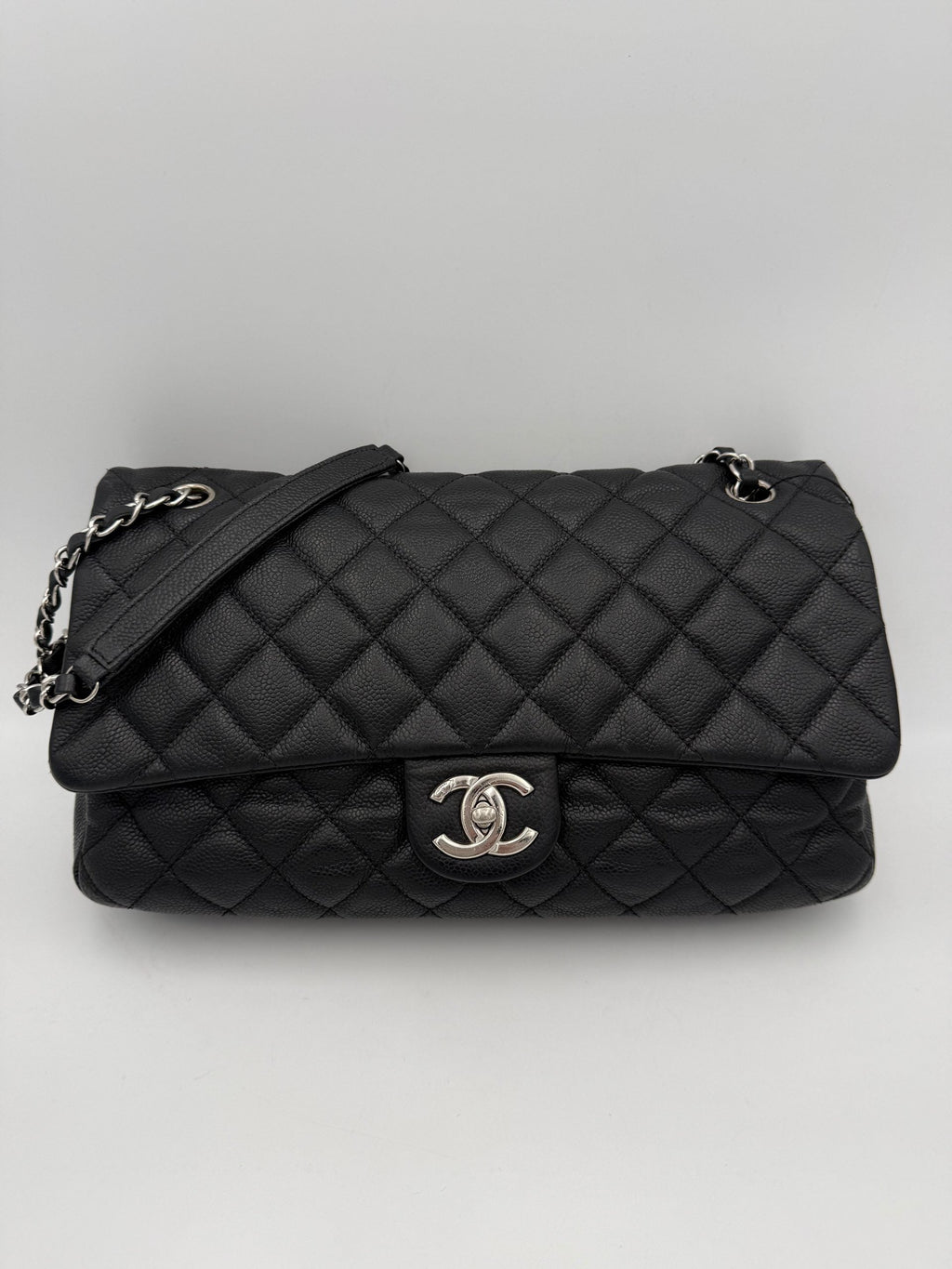 Chanel CHANEL Timeless Classique “ZIP FLAP BAG” Women's Handbag (Pre-Owned)