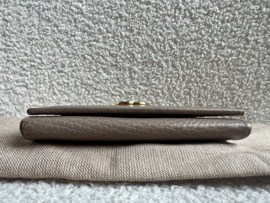 Gucci Beige Marmont Card Holder