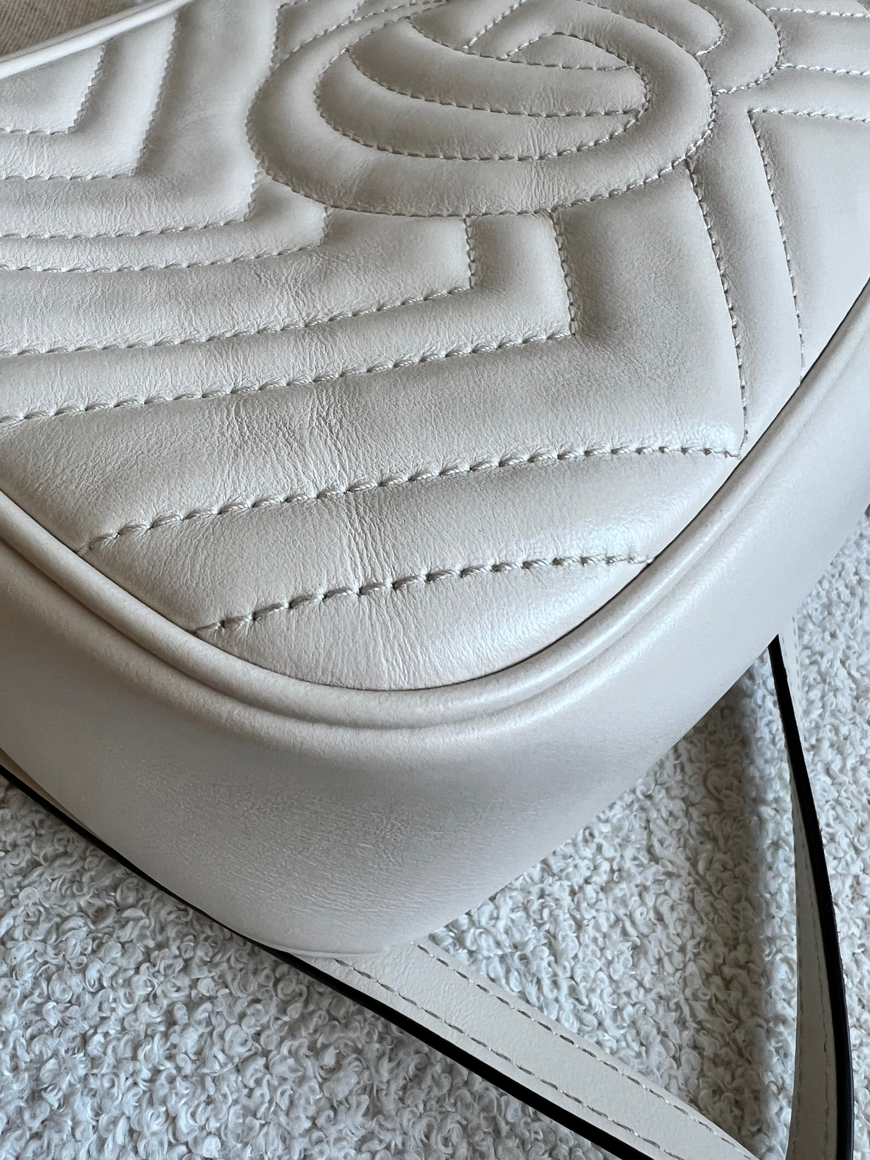 Gucci GG White Marmont Small Shoulder Bag (RRP £1440)