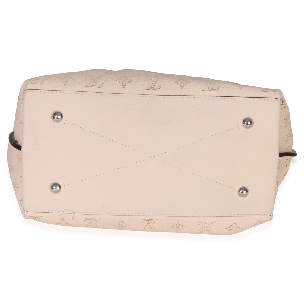 Creme Monogram Mahina Carmel Hobo