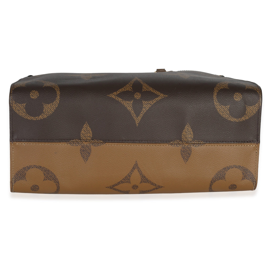 Reverse Monogram Giant Canvas Onthego MM