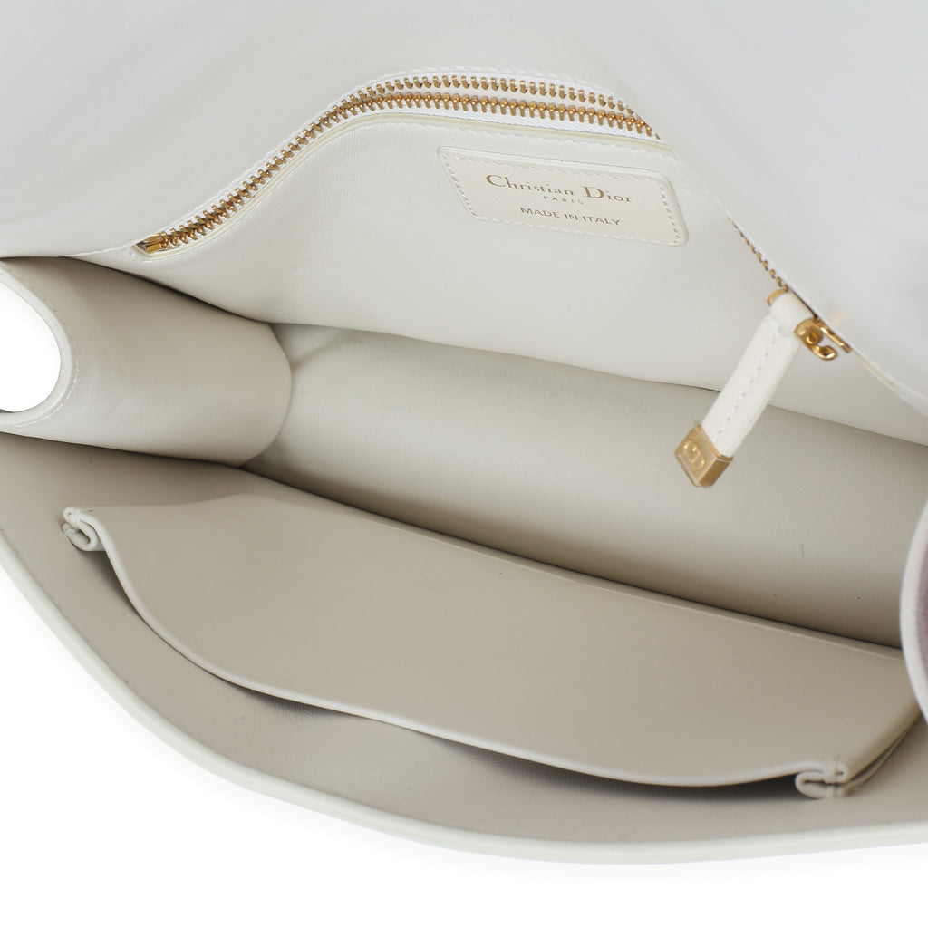 White Smooth Box Calfskin 30 Montaigne Flap