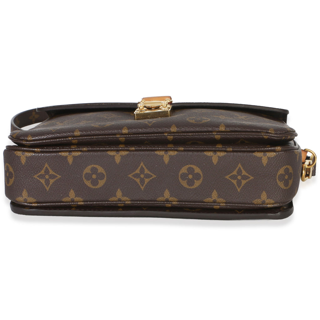 Monogram Canvas Pochette Metis