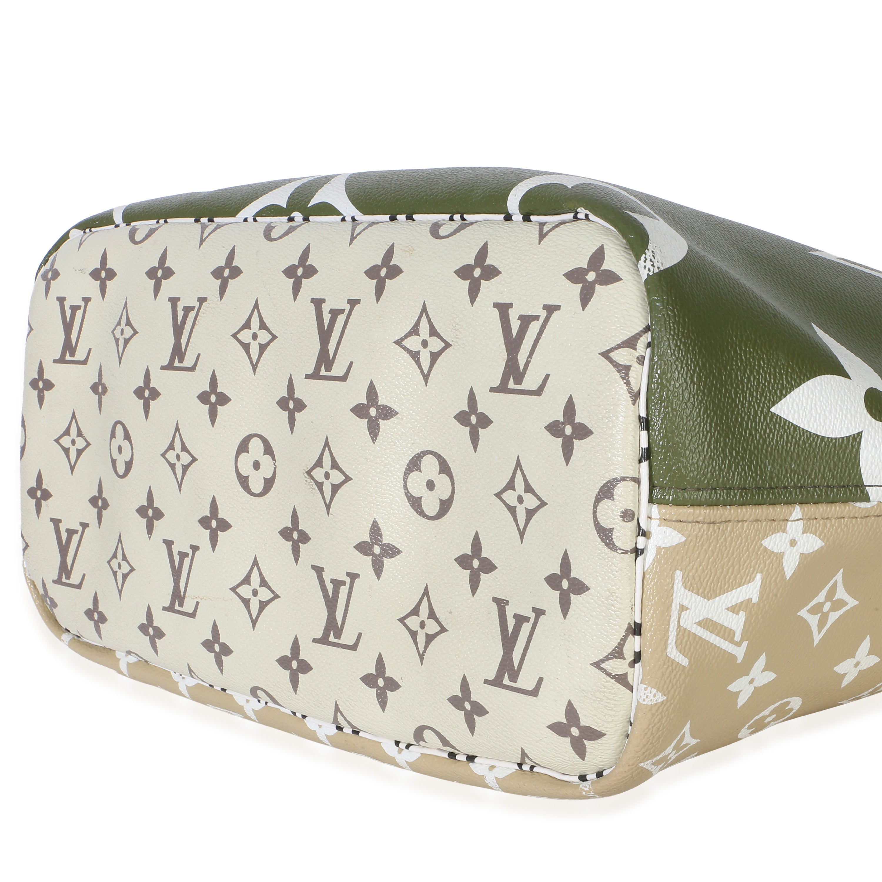 Kaki Monogram Giant Neverfull MM