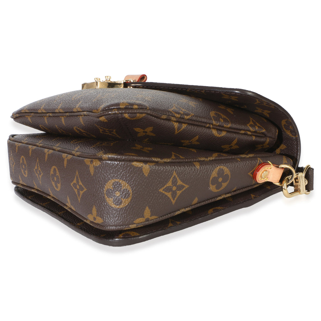 Monogram Canvas Pochette Metis