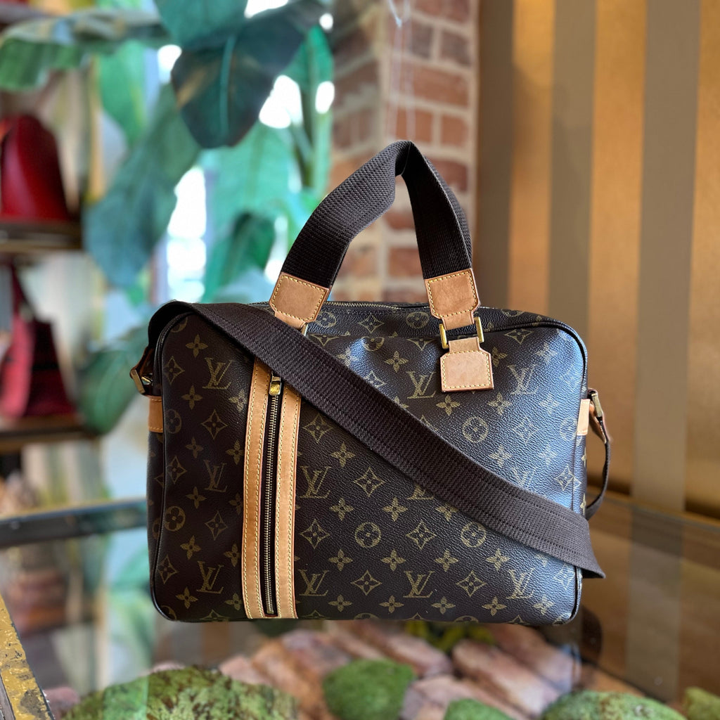 LOUIS VUITTON Sac Bosphore Brown Monogram Messenger Bag
