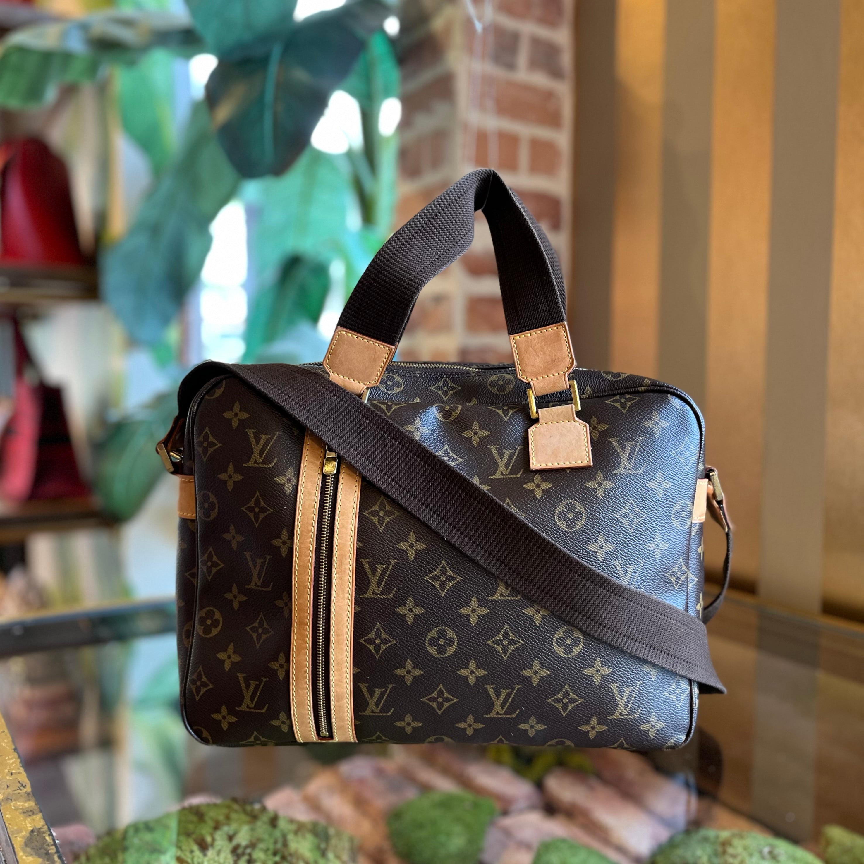 LOUIS VUITTON Sac Bosphore Brown Monogram Messenger Bag