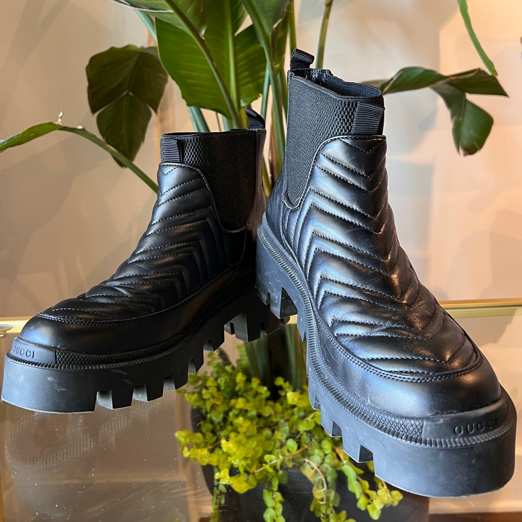 GUCCI GG Canvas Canvas Chelsea Boots SZ 37