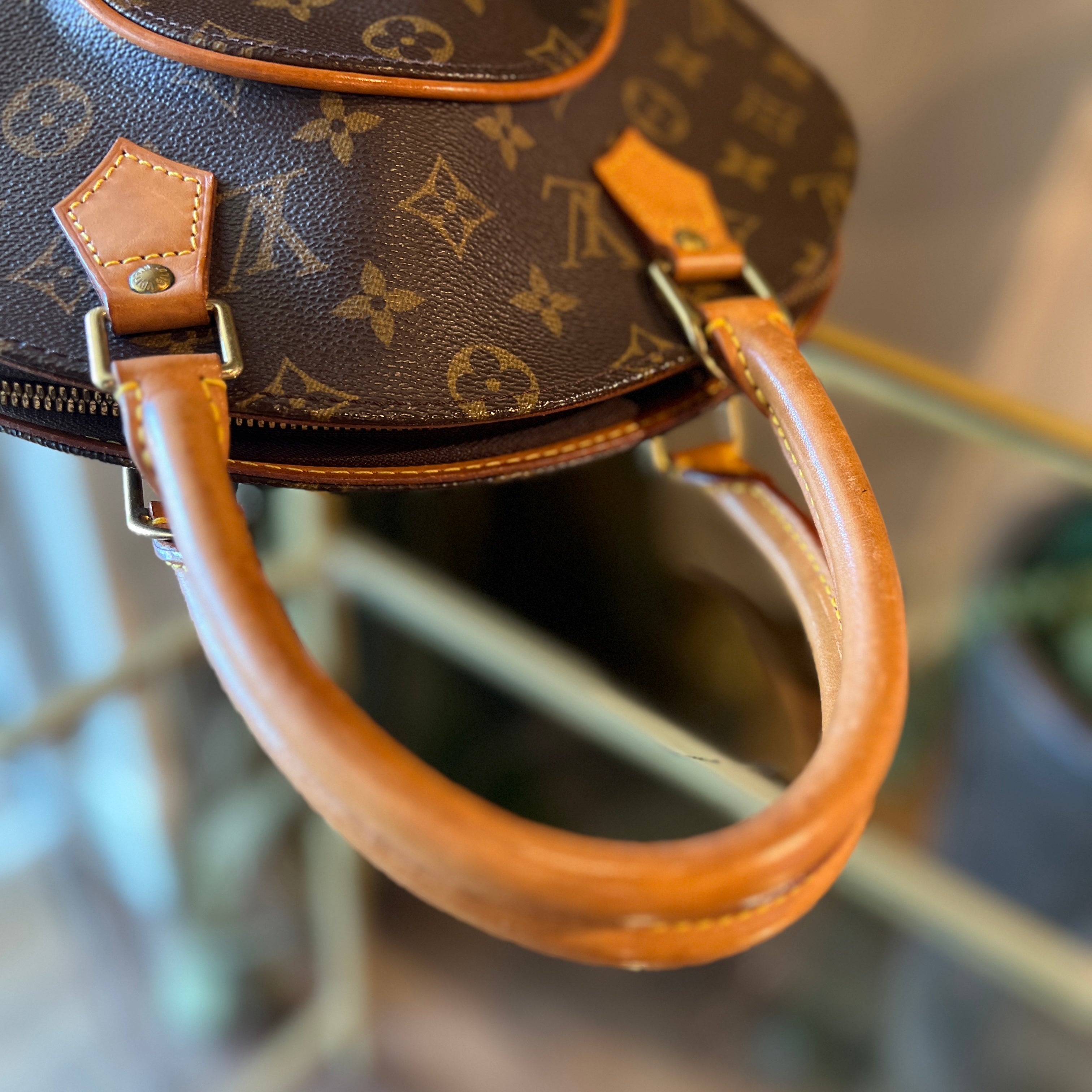 LOUIS VUITTON Monogram Ellipse PM