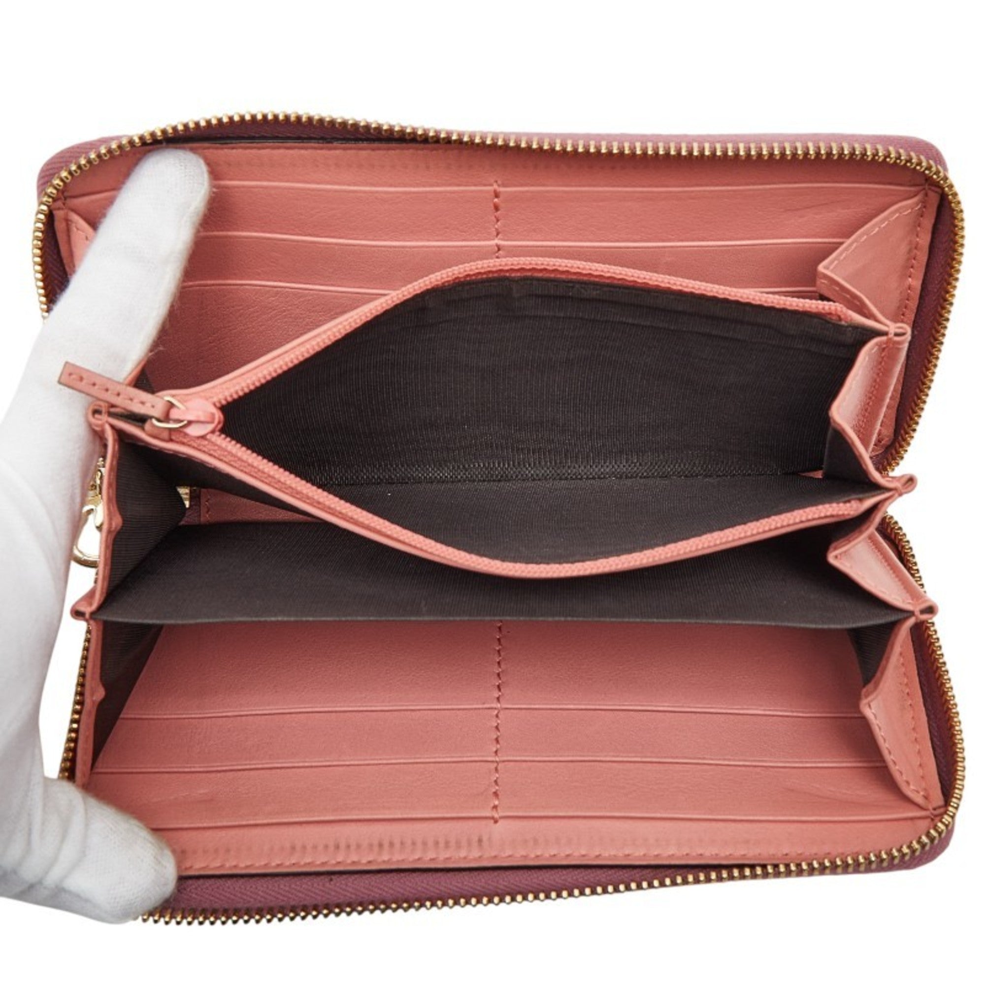 Gucci Pink Red Color Leather Long Wallet (Bi-Fold) (Pre-Owned)