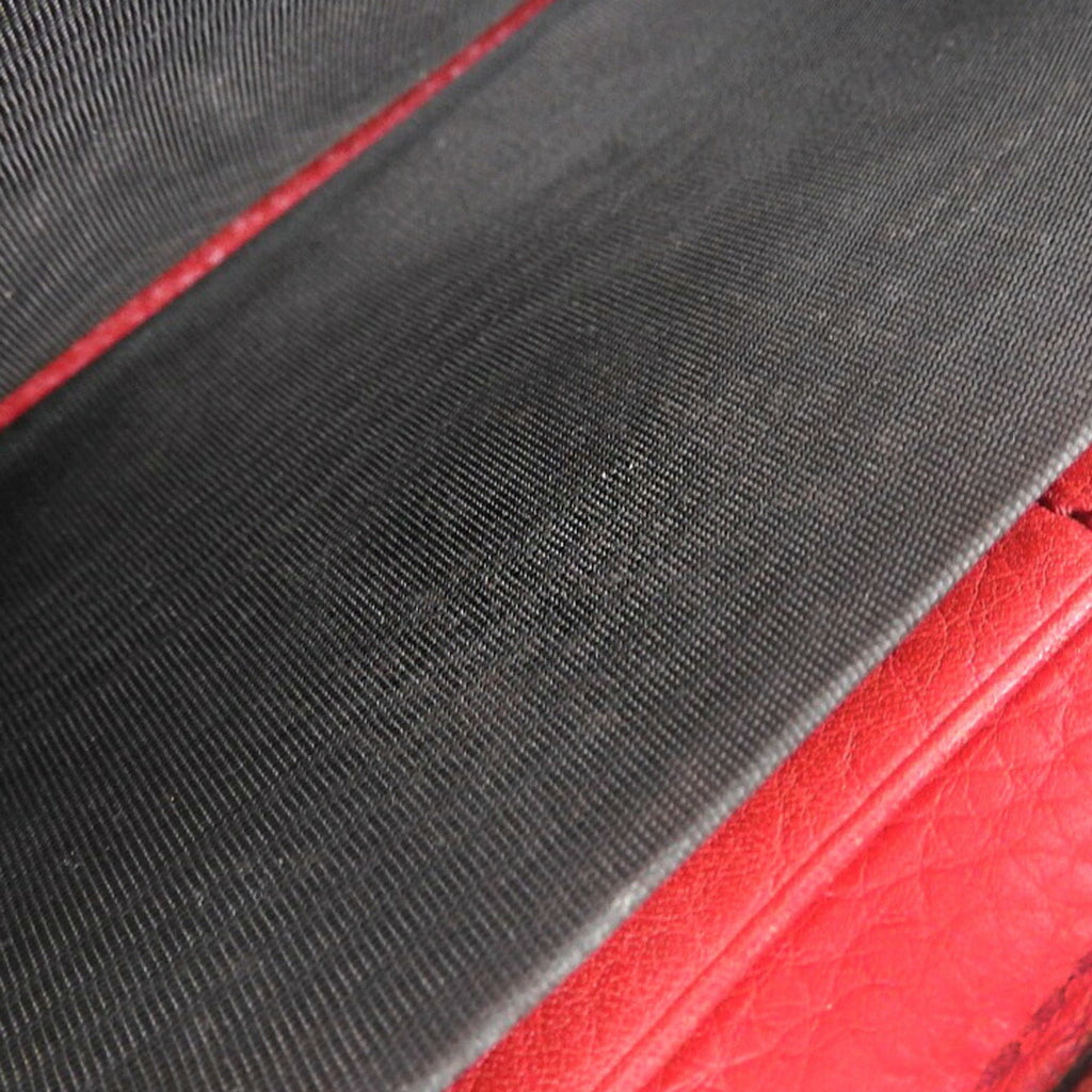 Gucci Red Color Leather Long Wallet (Bi-Fold) (Pre-Owned)