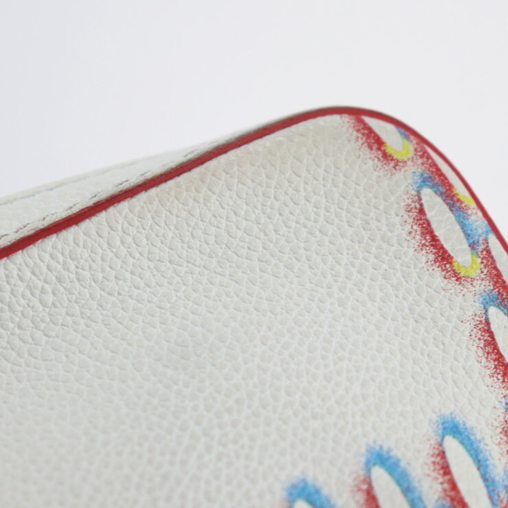 Louis Vuitton Blanc Multi-Color White Leather Pouch Shoulder Bag (Pre-Owned)