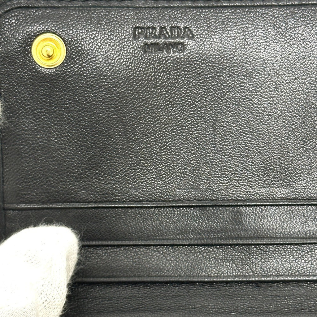 Prada Black Leather Long Wallet (Bi-Fold) (Pre-Owned)