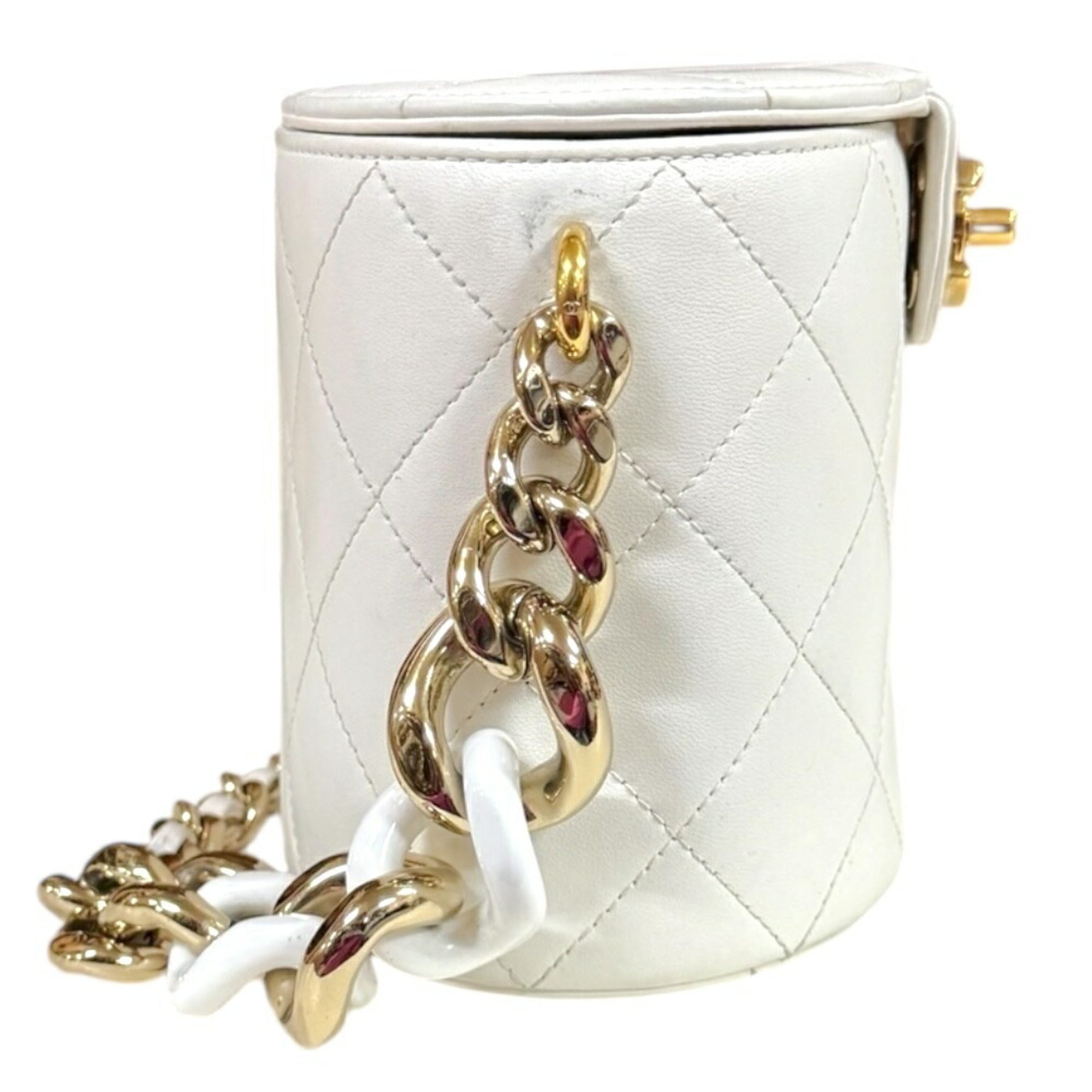 Chanel White Leather Shoulder Bag Vanity Bag (Pre-Owned)