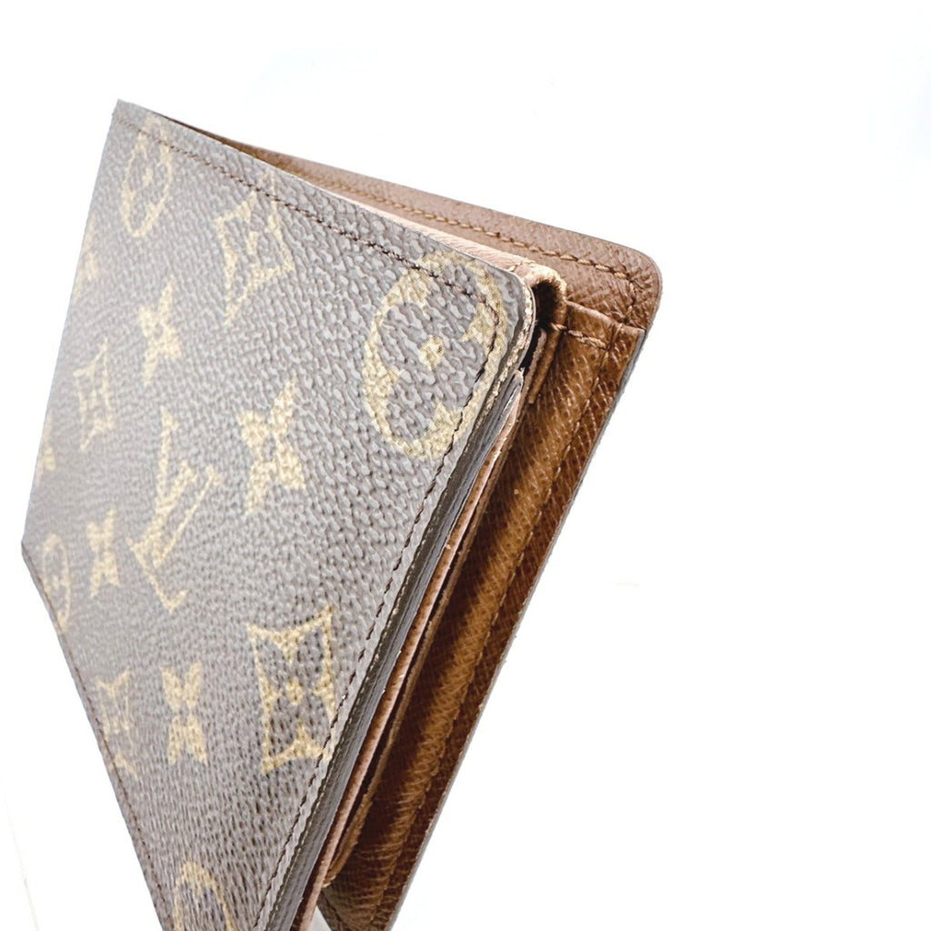 Louis Vuitton Monogram Brown Monogram Wallet (Bi-Fold) (Pre-Owned)