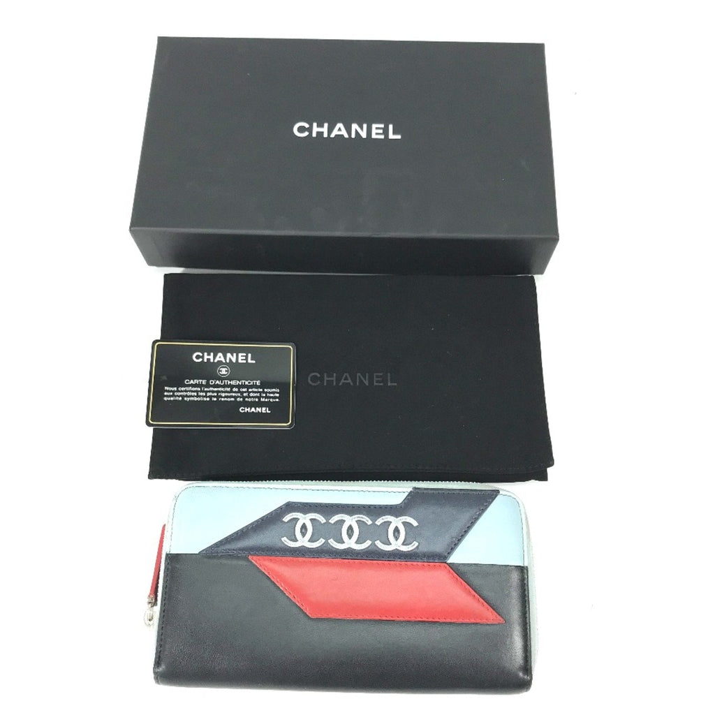 Chanel Black Leather Long Wallet (Bi-Fold) (Pre-Owned)