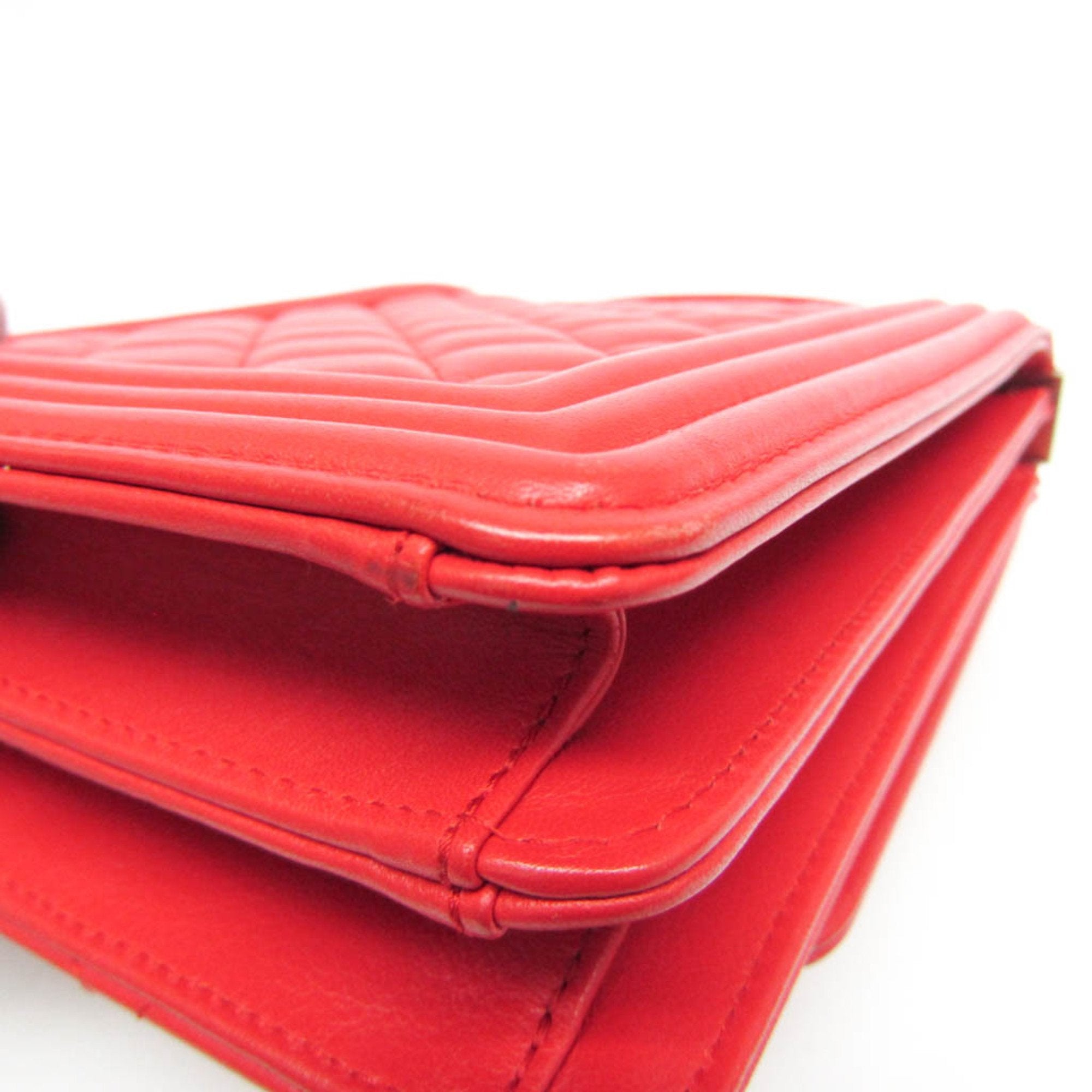 Chanel Boy Chanel Red Color Leather Shoulder Bag (Pre-Owned)