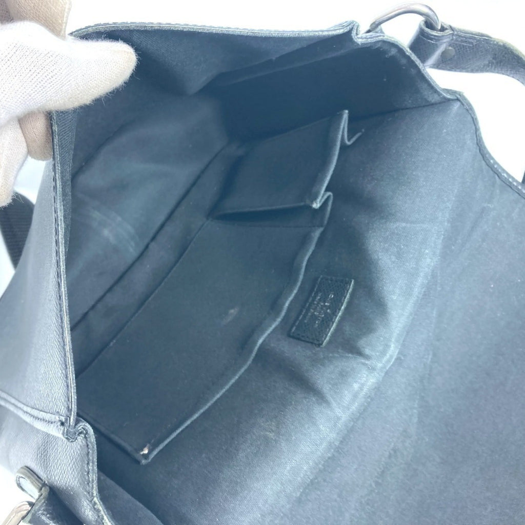 Louis Vuitton Ardoise Black Taiga Leather Shoulder Bag (Pre-Owned)