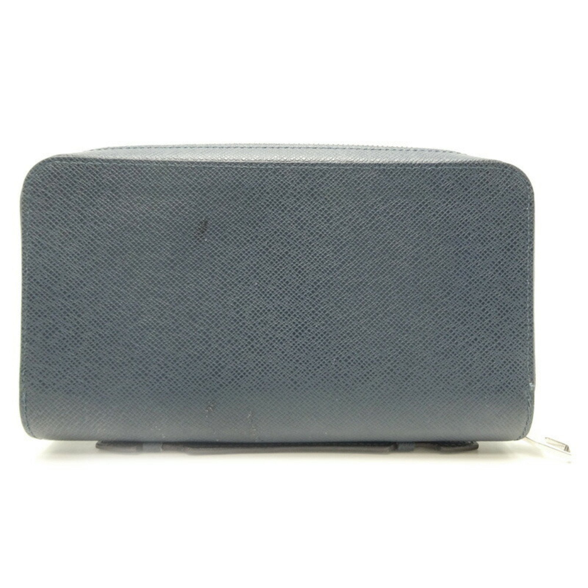 Louis Vuitton Taiga Blue Ocean Taiga Leather Pochette (Pre-Owned)