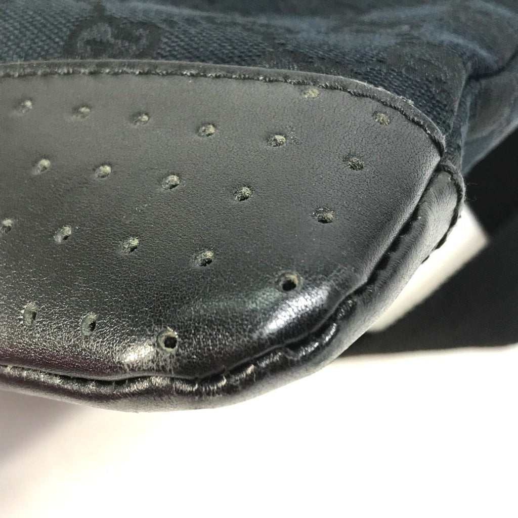 Gucci Black Gg Canvas Shoulder Bag (Pre-Owned)