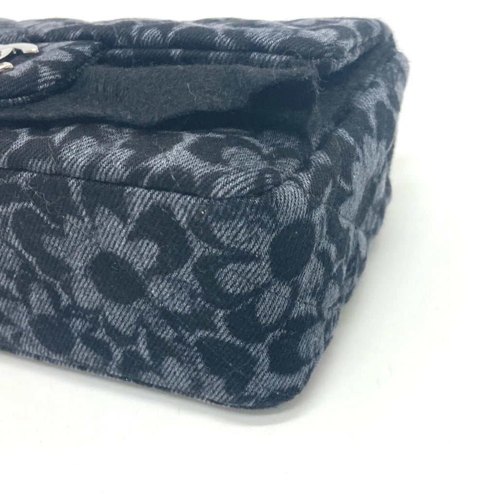 Chanel Black Denim Shoulder Bag (Pre-Owned)