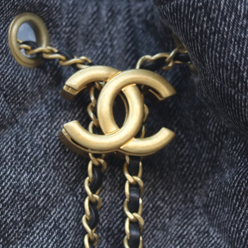 Chanel Black Denim Shoulder Bag (Pre-Owned)