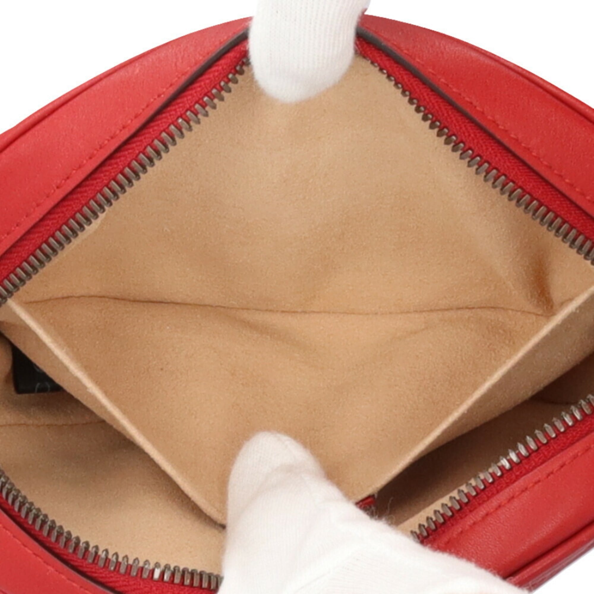 Gucci Red Color Leather Fanny Pack (Pre-Owned)