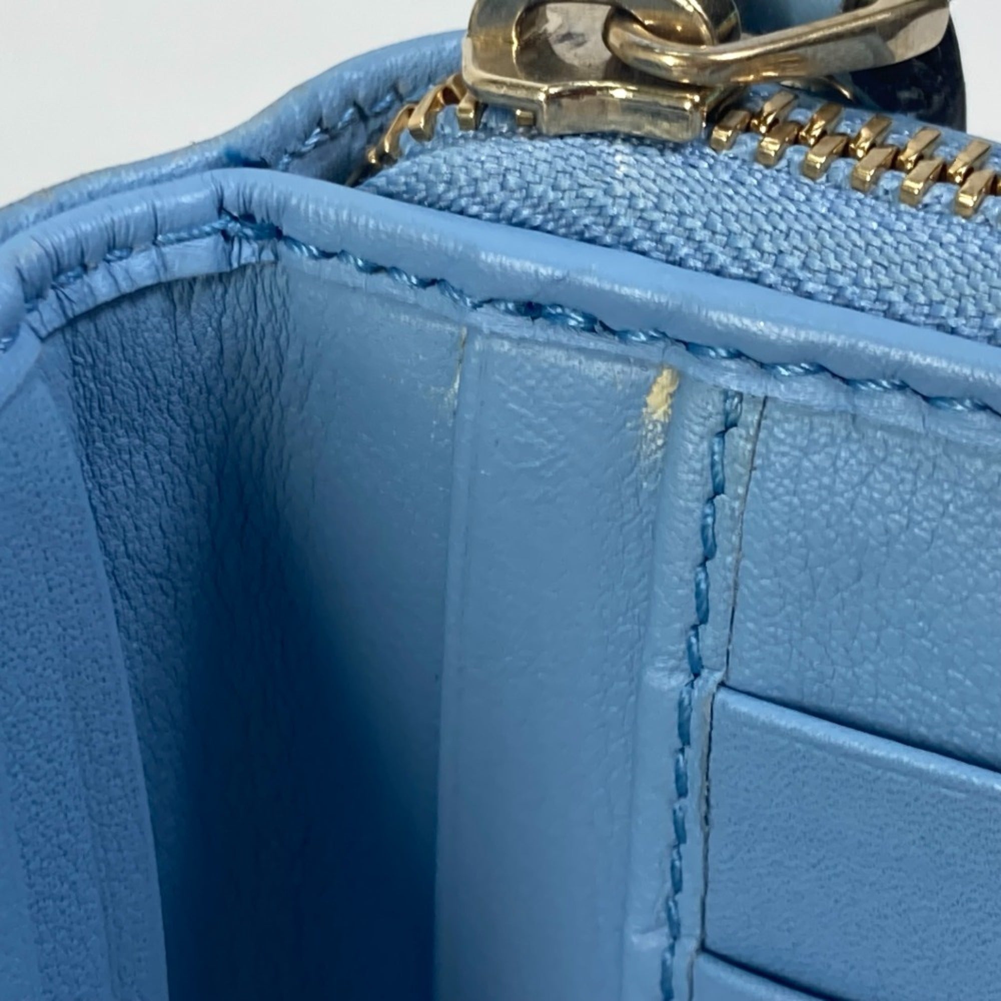 Gucci Blue Leather Long Wallet (Bi-Fold) (Pre-Owned)
