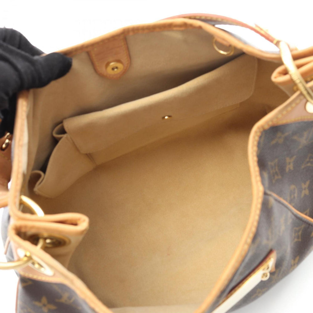 Louis Vuitton Brown Monogram Monogram Shoulder Bag (Pre-Owned)