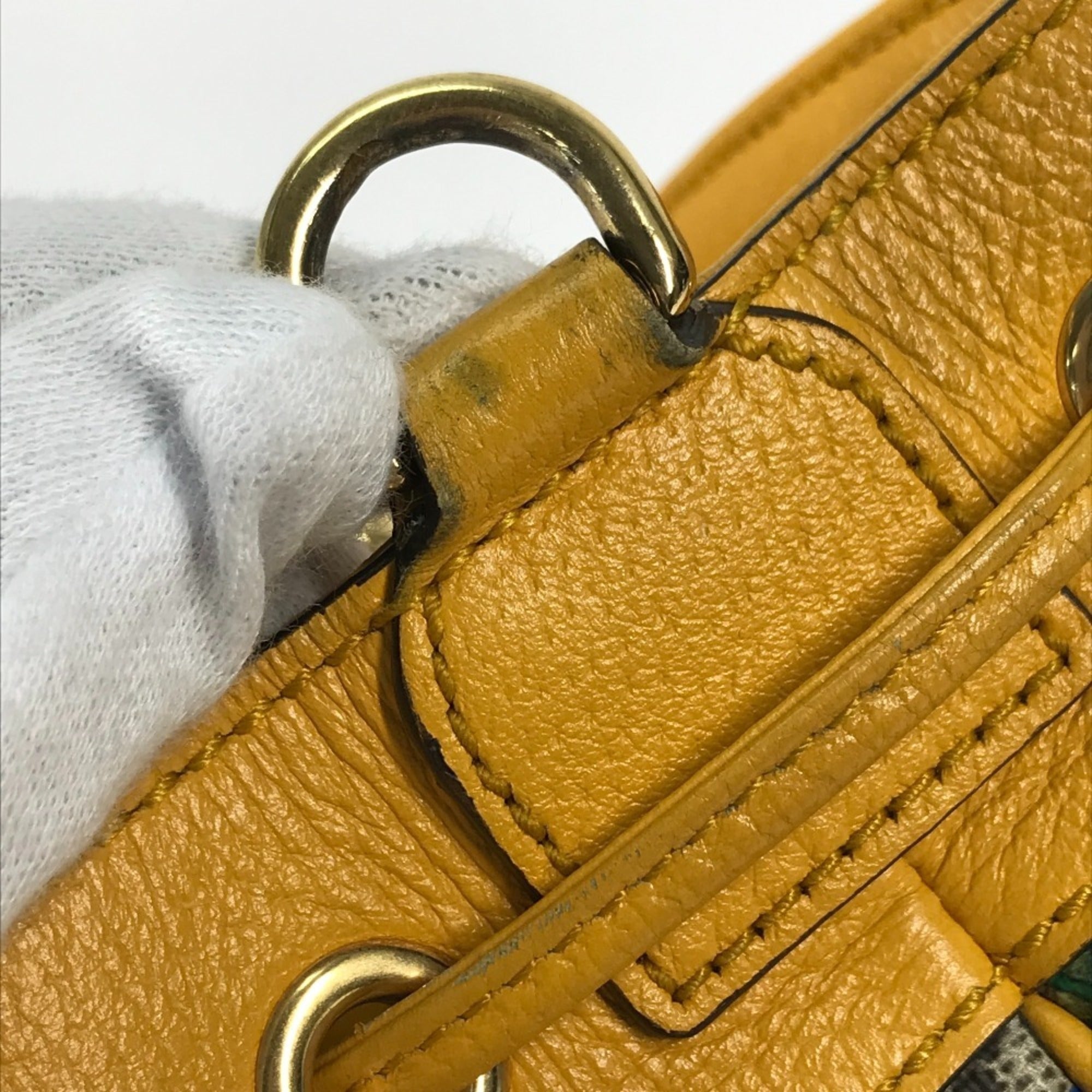 Gucci Beige Multi-Color Gg Supreme Handbag Shoulder Bag (Pre-Owned)