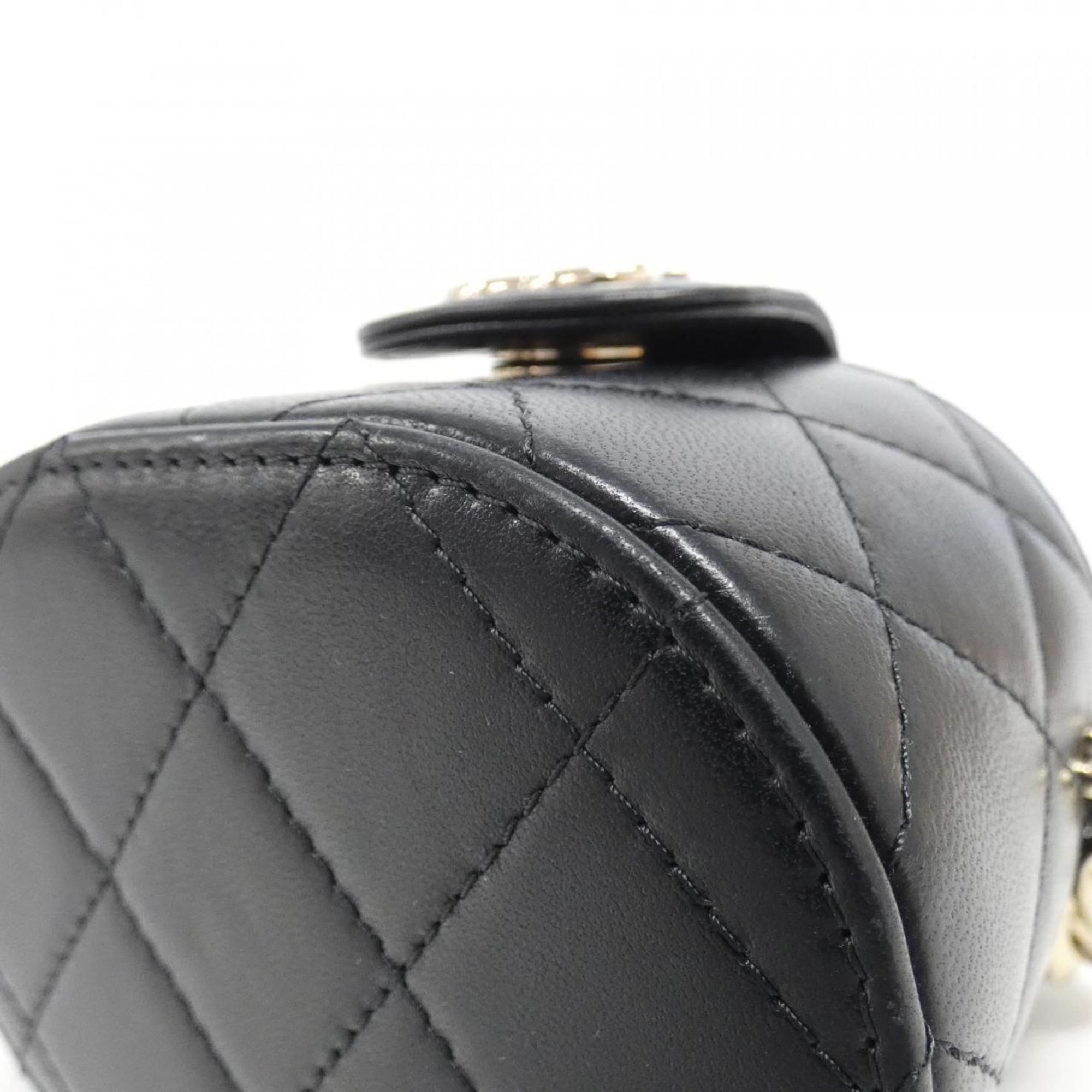Chanel Black Leather Shoulder Bag (Pre-Owned)