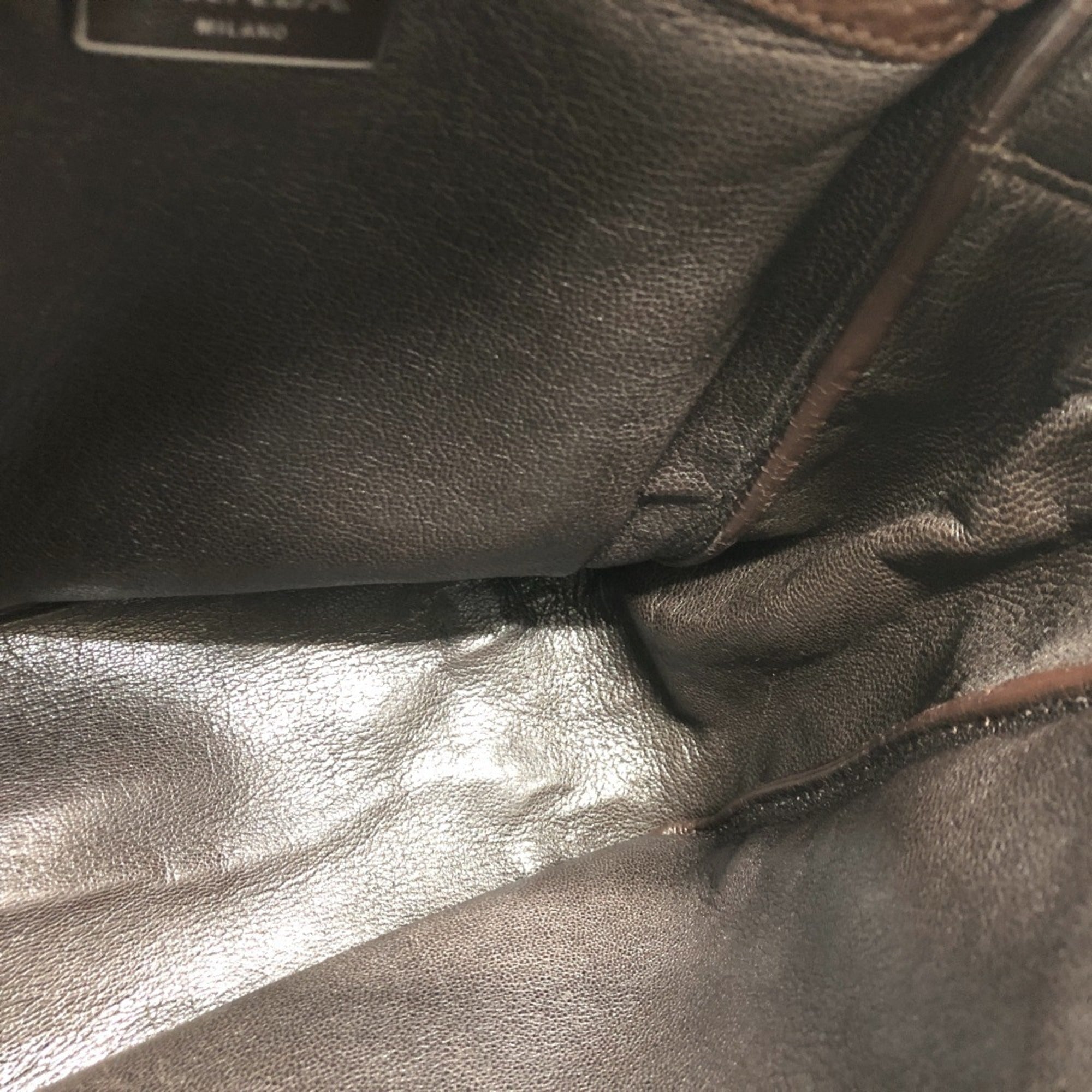 Prada Beige Brown Leather Shoulder Bag (Pre-Owned)