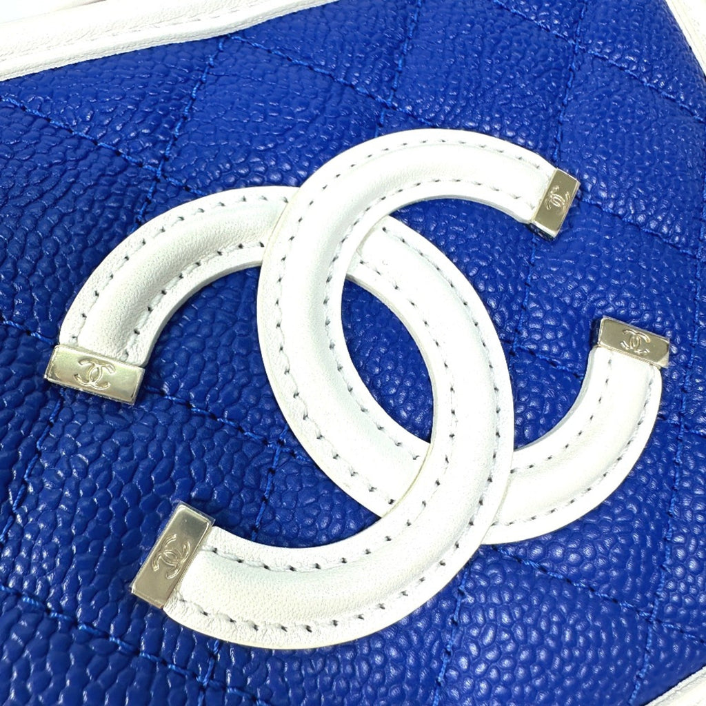 Chanel Red Leather Shoulder Bag (Pre-Owned)