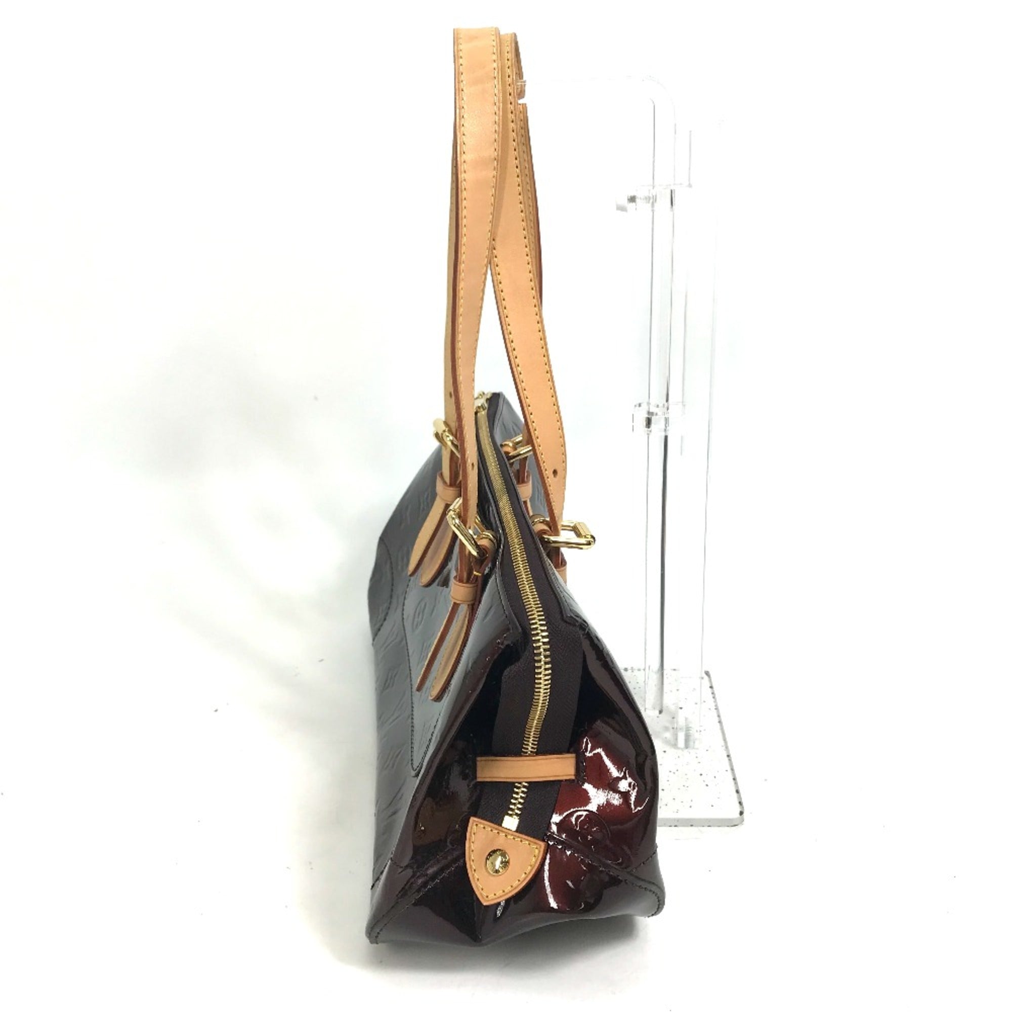 Louis Vuitton Red Leather Shoulder Bag (Pre-Owned)